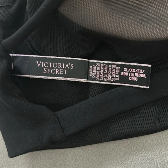 Victoria's Secret Black Minimum Support Bra - Picture 4 of 4